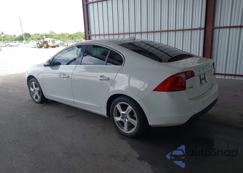 2012 Volvo S60 T5 из США, поврежденный, VIN YV1622FS5C2090077